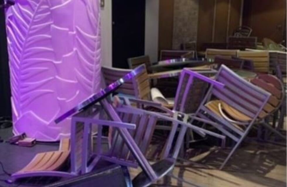 Estados Unidos: los dramáticos videos del temporal que sacudió a un crucero y provocó pánico