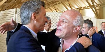 Saludo entre Macri y Lifschitz en Olivos