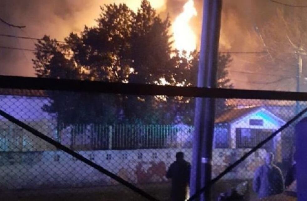 Incendio en una escuela de Burzaco: investigan si fue intencional o un desperfecto