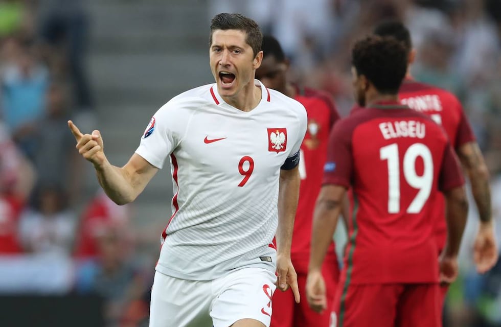 Mundial de Qatar: Robert Lewandowski protagonizó un tenso cruce con un periodista argentino cuando le preguntó sobre Messi
