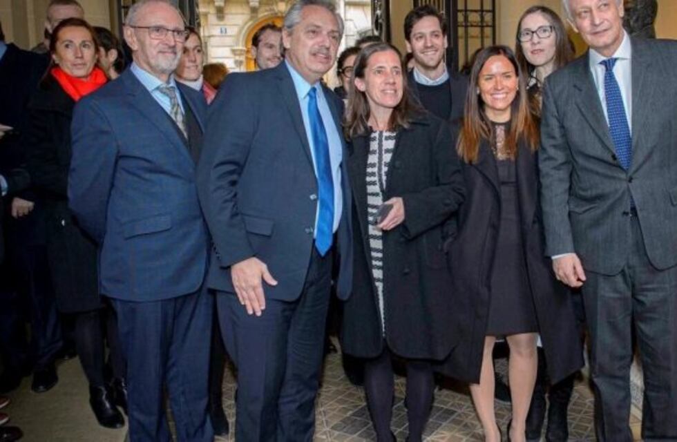 Coronavirus: gran cantidad de contagiados en la embajada argentina en Francia