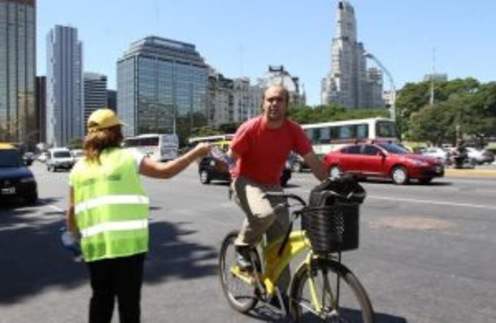 El Servicio Meteorológico Nacional elevó hoy a naranja la alerta por ola de calor
