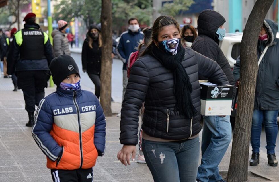 En lo que va del viernes Tucumán sumó 590 casos de coronavirus y seis muertes