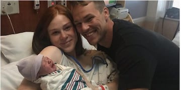 Lillian Grace Borden con sus padres\u002E