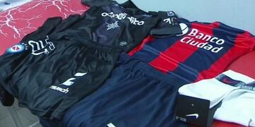 El inconveniente con las camisetas que demoró el partido entre San Lorenzo y Argentinos