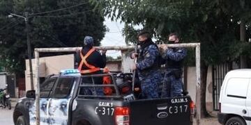 La policía llevó en custodia a los arcos de fútbol\u002E