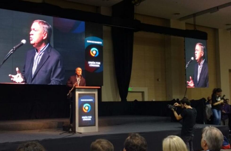 Schiaretti llamó a "no tener espíritu triunfalista"