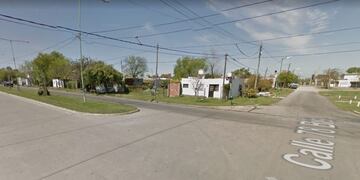 Encontraron muerto a un un perro en un cochecito de bebé en La Plata