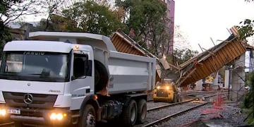 Se desmoronó un obrador del tren San Martín en Palermo\u002E
