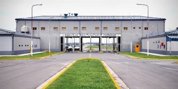 Cómo es la cárcel que aloja a los presos por corrupción