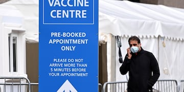 El Reino Unido está en vilo por una persona que contrajo la variante brasileña del coronavirus. (EFE)