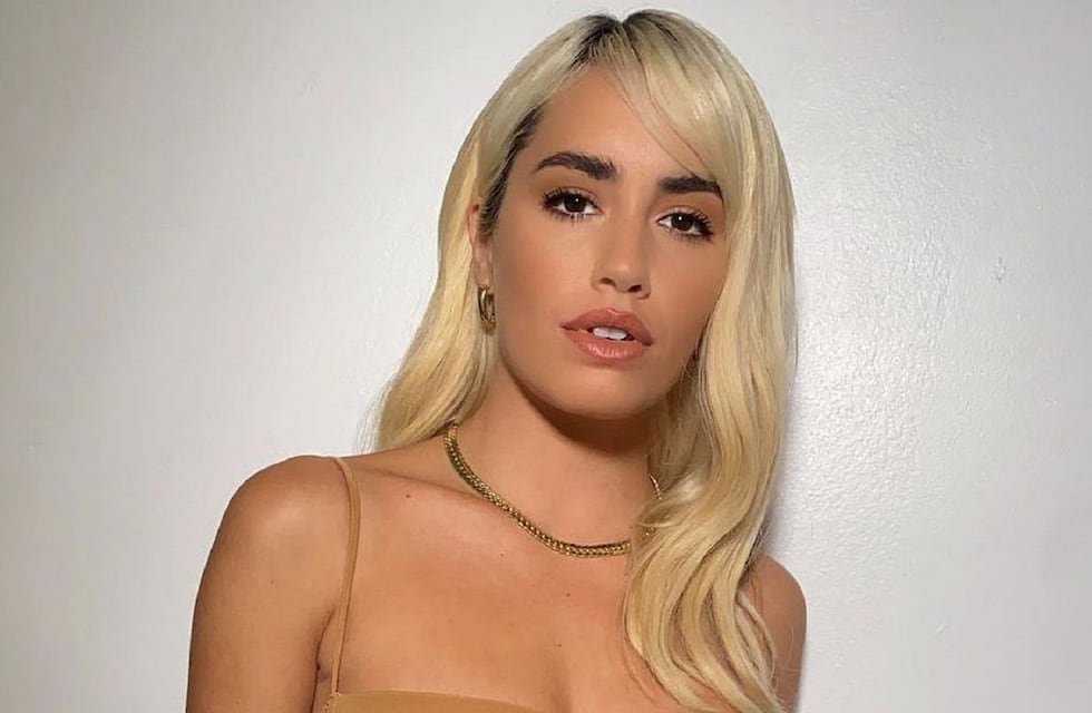Lali Espósito impone tendencia en Instagram con un estilo “total pink”