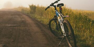 Sin alejarse mucho de la ciudad hay varias rutas por descubrir. (Jacek Dylag/Unsplash)