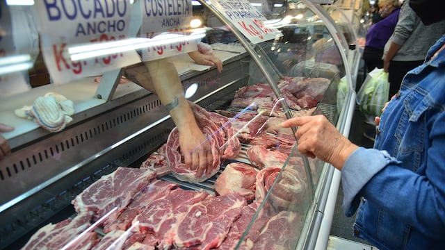 A la fuerte suba en la carne y los cortes parrilleros, se suman las verduras para ensalada y las bebidas, con o sin alcohol (La Voz archivo).