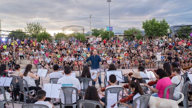 Orquesta Pequeños Grandes Músicos del Pedemonte, del barrio La Favorita