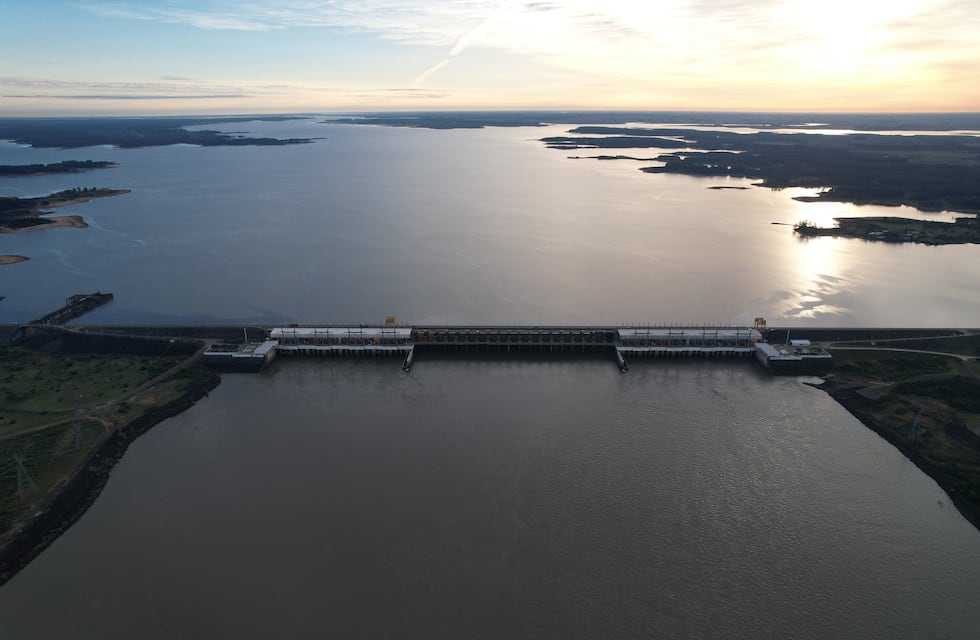 Se prevé un aumento del nivel del río Uruguay aguas abajo de la represa, a partir del jueves.