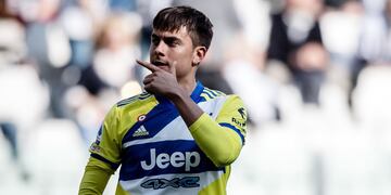 Dybala fue furor en los últimos días por su cambio de look.