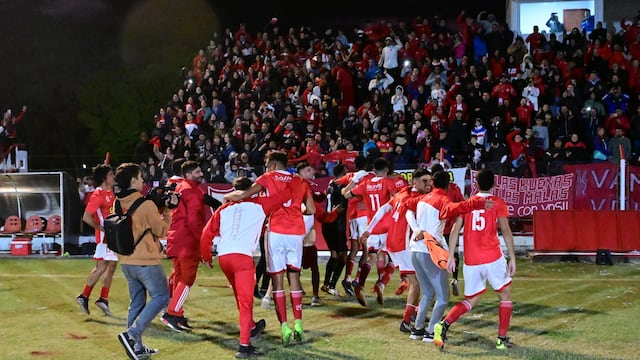Pedro Sabino campeón Provincial con Lambert de Monte Maíz