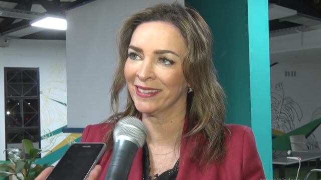 La licenciada Denisse Goldfbarb estuvo en Jujuy invitada por el Club de Emprendedores de esta ciudad.