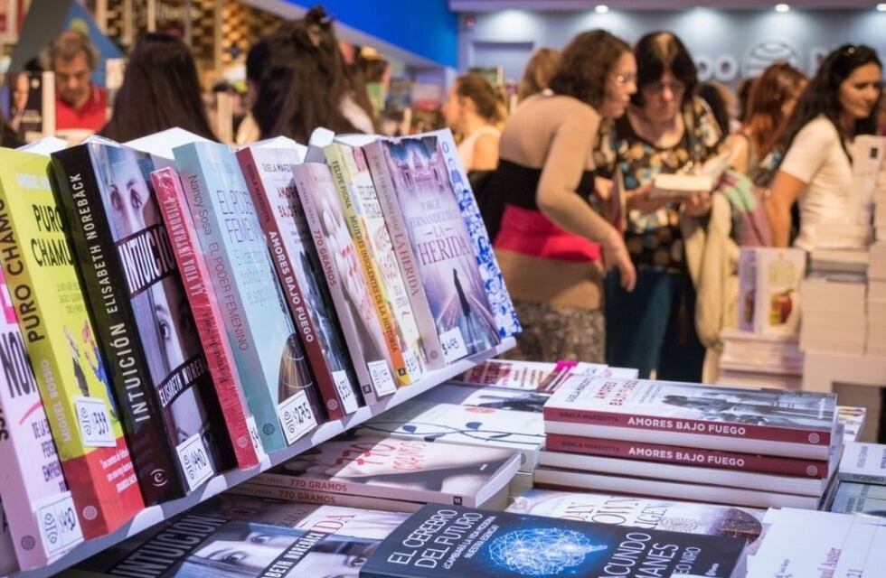 Italia se destaca en la Feria del Libro de Carlos Paz con actividades de gran expectativa