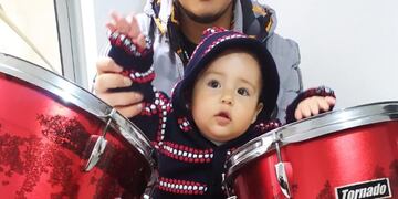 Alan David, el pequeño colombiano que toca la batería.