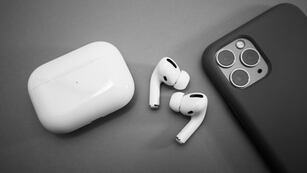 ¿Conviene comprar en Chile?: esto es lo que valen unos AirPods.