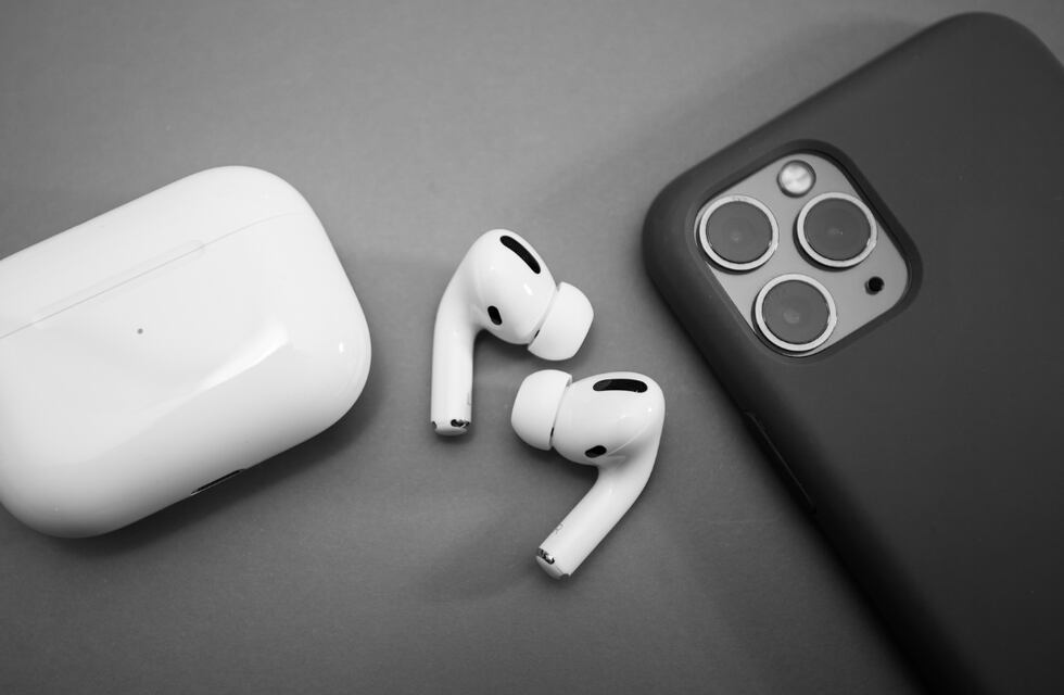 ¿Conviene comprar en Chile?: esto es lo que valen unos AirPods