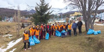 Ushuaia: realizan jornada de limpieza del Arroyo Buena Esperanza