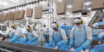 El conflicto laboral en Granja Tres Arroyos sigue sin resolverse.