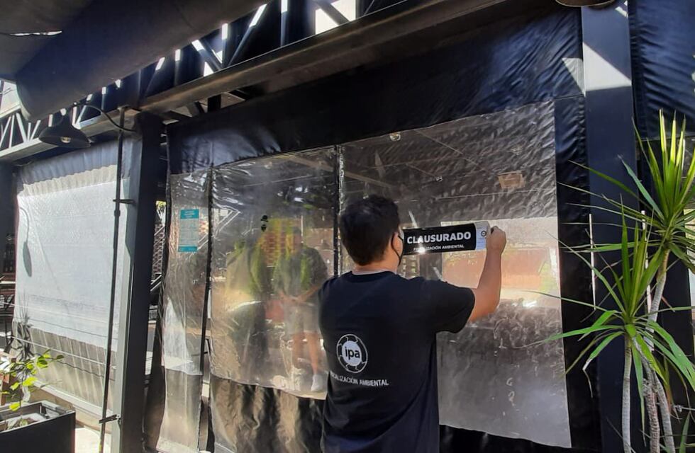 Tres reconocidos bares de Córdoba, clausurados por incumplir normas ambientales