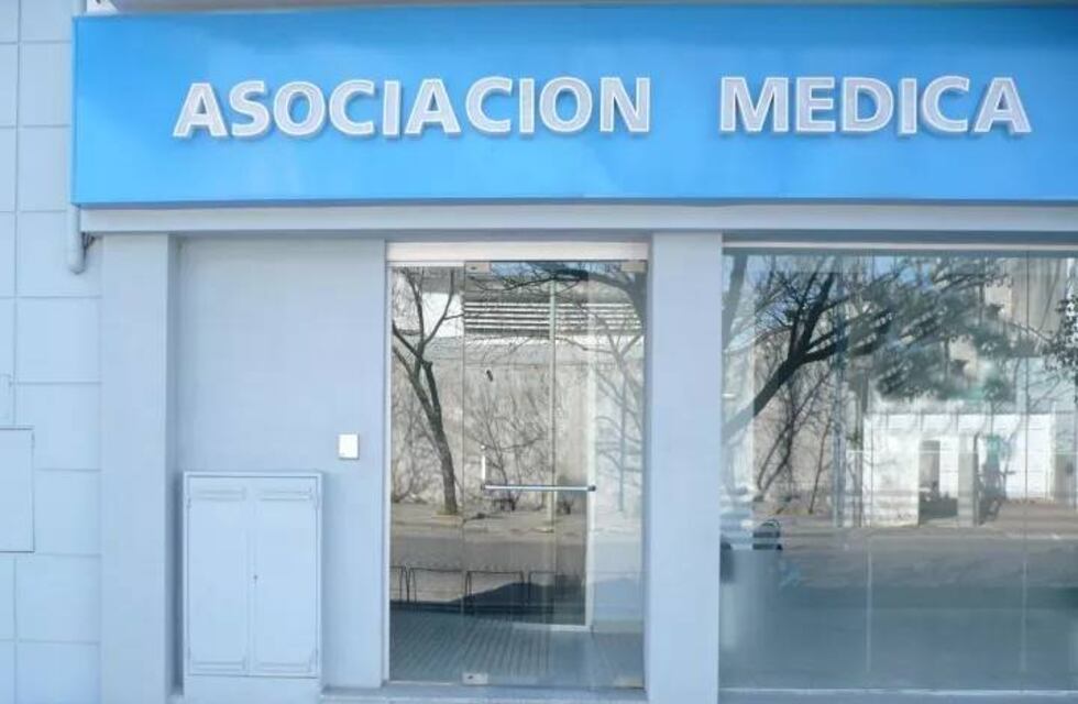 La Asociación Médica y la Universidad Favaloro firmaron un convenio de cooperación
