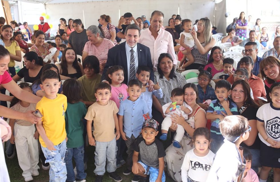 Hospital Eva Perón: festejan el alta de 25 bebés prematuros