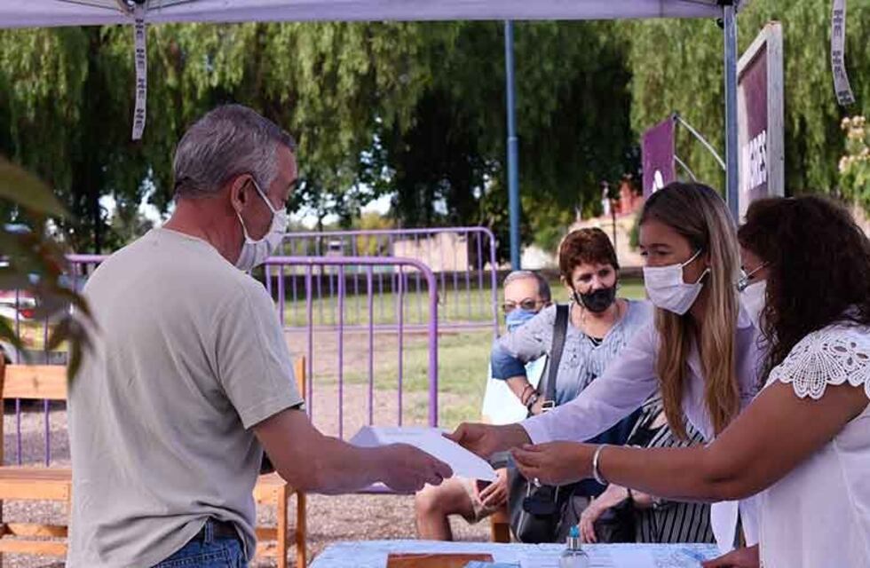 Godoy Cruz ofrece puntos de conectividad para tramitar la vacunación Covid-19