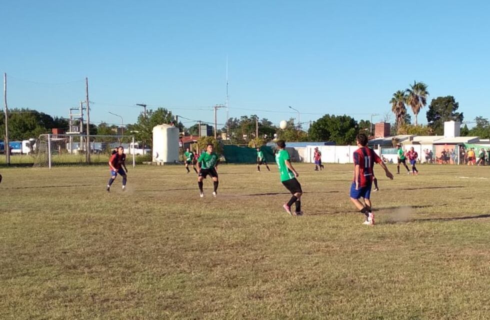 Comienzan las definiciones de los Torneos de la Liga Regional con polémica incluida