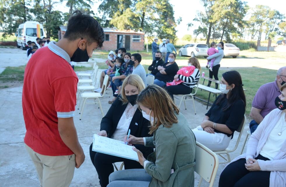 Comenzó el Ciclo Lectivo 2022 en Arroyito con la presencia del intendente Benedetti y la Viceintendente Espósito