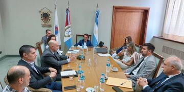 El presidente del máximo tribunal, Daniel Erbetta recibió al ministro de Seguridad provincial, Claudio Brilloni.