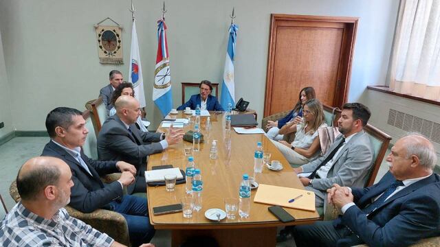 El presidente del máximo tribunal, Daniel Erbetta recibió al ministro de Seguridad provincial, Claudio Brilloni.