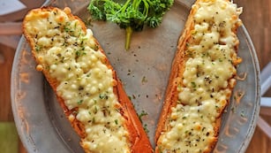 Cómo hacer un delicioso pan de ajo sin levadura y sin horno: receta fácil con pocos ingredientes y lista en solo 20 minutos