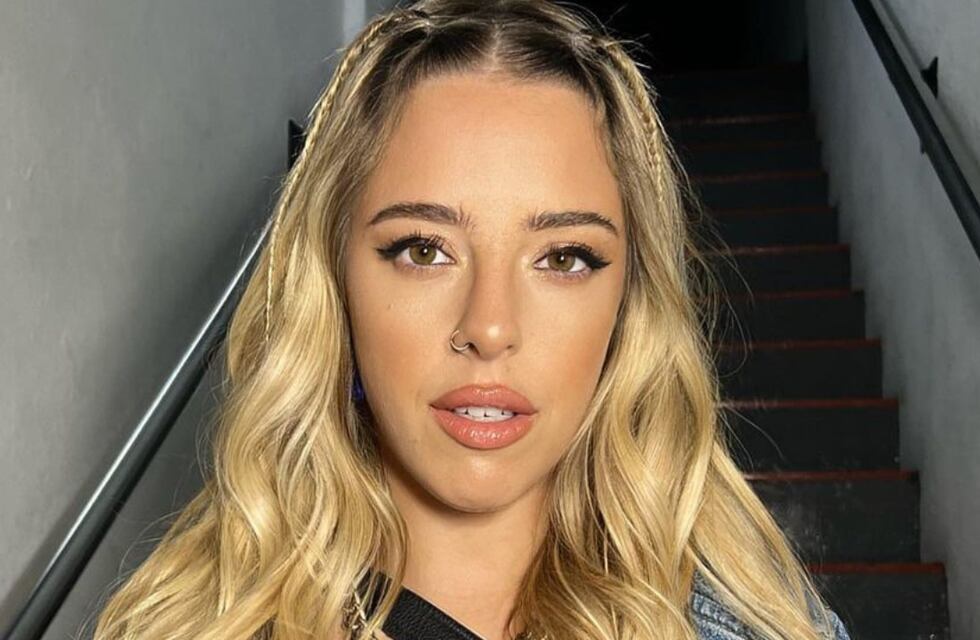 Nati Jota eligió un top y shorts para pasear por las calles de Qatar : “En la mitad de la street, tuki”