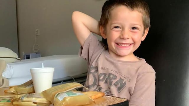 Santino. Comenzó a recibir un tratamiento de quimioterapia en Córdoba capital (Gentileza).