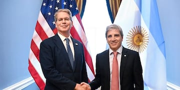 Bessent y Caputo