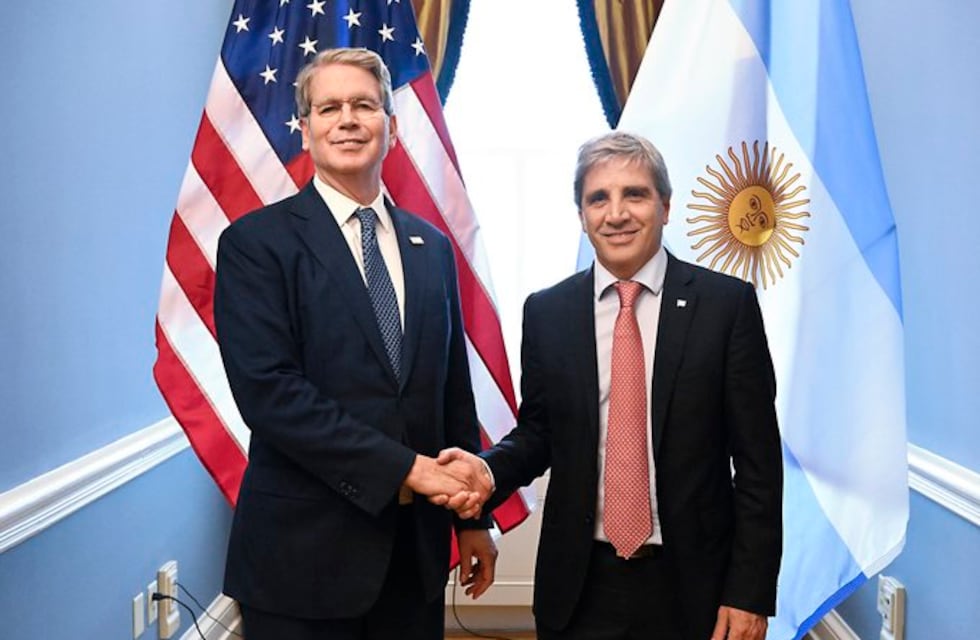 Apoyo inédito: Estados Unidos vendió dólares en la plaza local