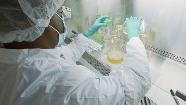 Nuevo tratamiento con anticuerpos reduce el riesgo de muerte en pacientes graves