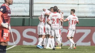 Instituto completó este domingo la trilogía ganadora para los equipos de Córdoba en Primera.