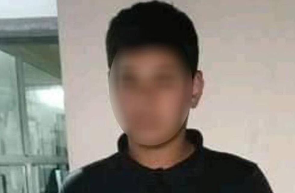 Tiene 17 años y está acusado de cometer dos brutales asesinatos