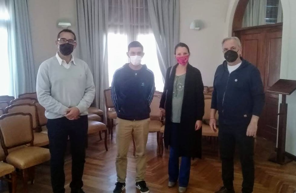 El gobierno bonaerense regularizó la situación dominial de 70 familias azuleñas