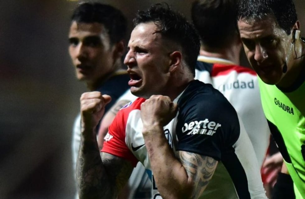El golazo de Franco Mussis en su regreso soñado a las canchas