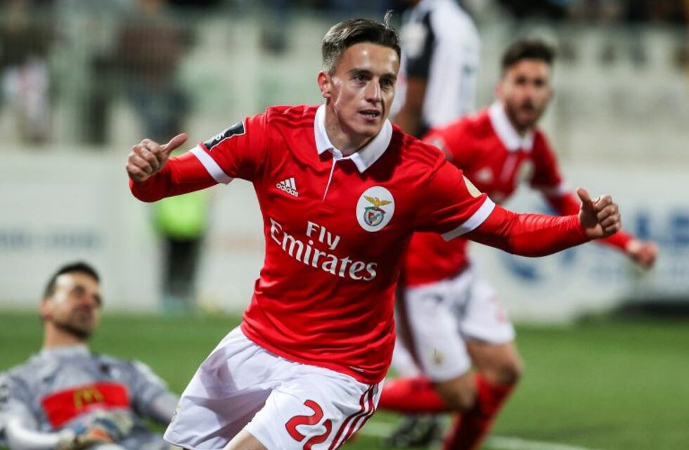 Dos goles de Cervi para la victoria de Benfica en Portugal