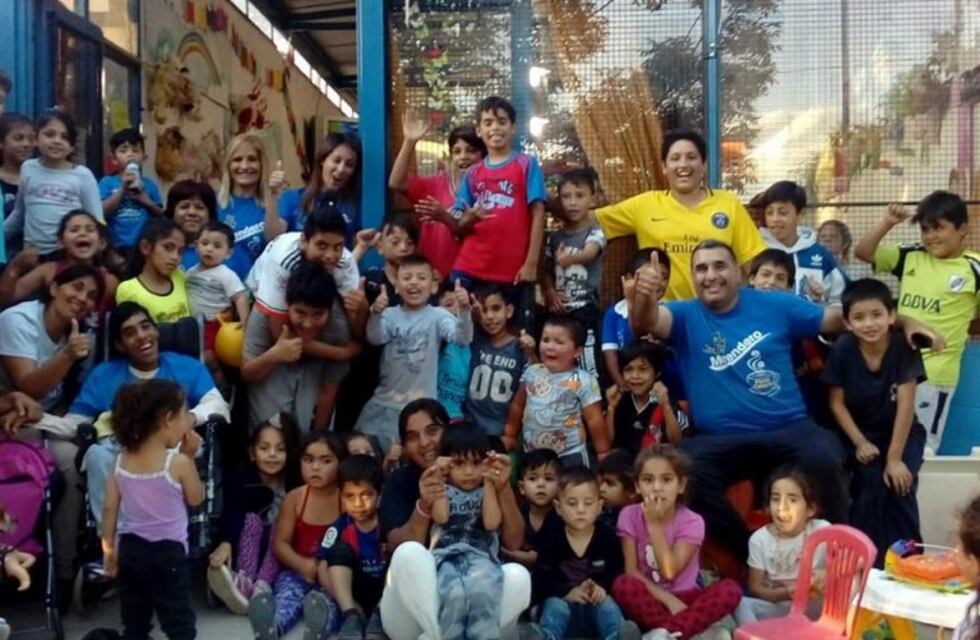 "Ayudanos a ayudar": unos 200 niños esperan celebrar Navidad en un merendero de Carlos Paz