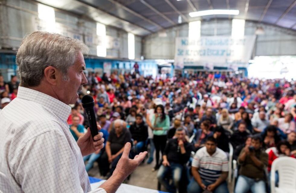 Solá pide a la oposición ir a una gran PASO para definir un solo candidato